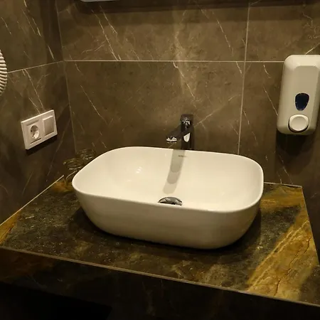 Hotel карпатія *