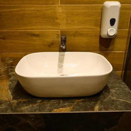 карпатія * Mukačevo