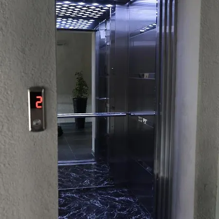 карпатія * Mukačevo