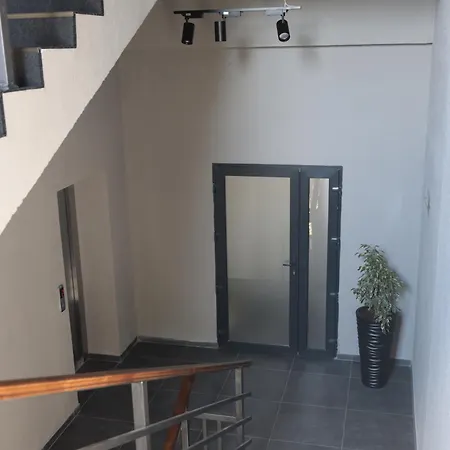 карпатія * Mukačevo